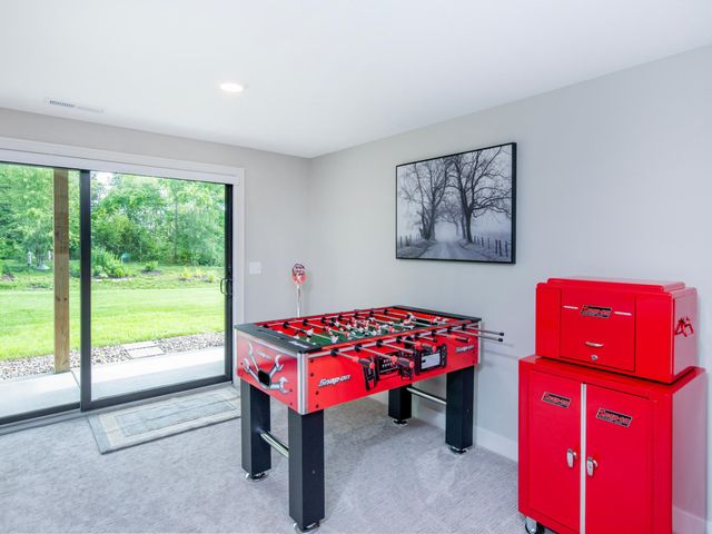 9088 62nd Street S, Cottage Grove, MN 55016