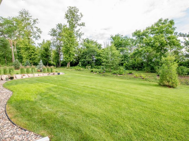 9088 62nd Street S, Cottage Grove, MN 55016
