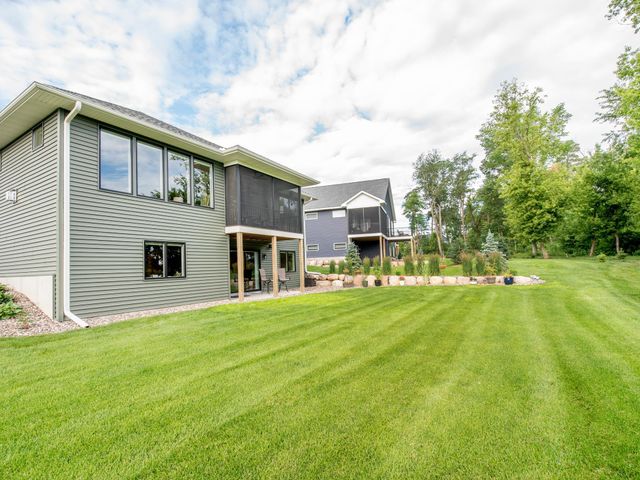 9088 62nd Street S, Cottage Grove, MN 55016