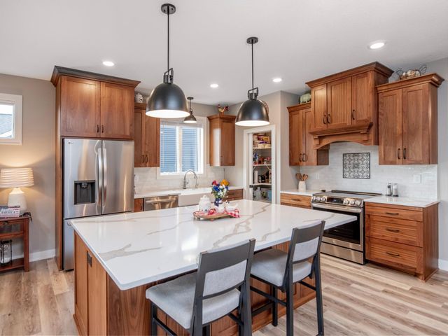 9088 62nd Street S, Cottage Grove, MN 55016