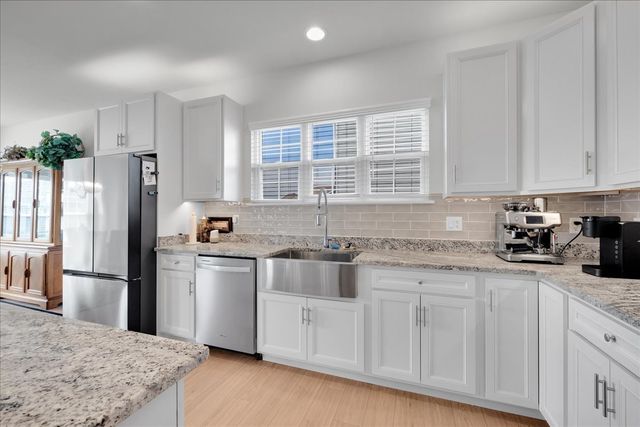 635 Maplewood Circle, Elburn, IL 60119