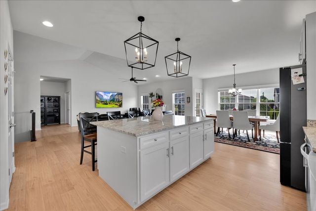 635 Maplewood Circle, Elburn, IL 60119