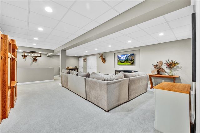 635 Maplewood Circle, Elburn, IL 60119