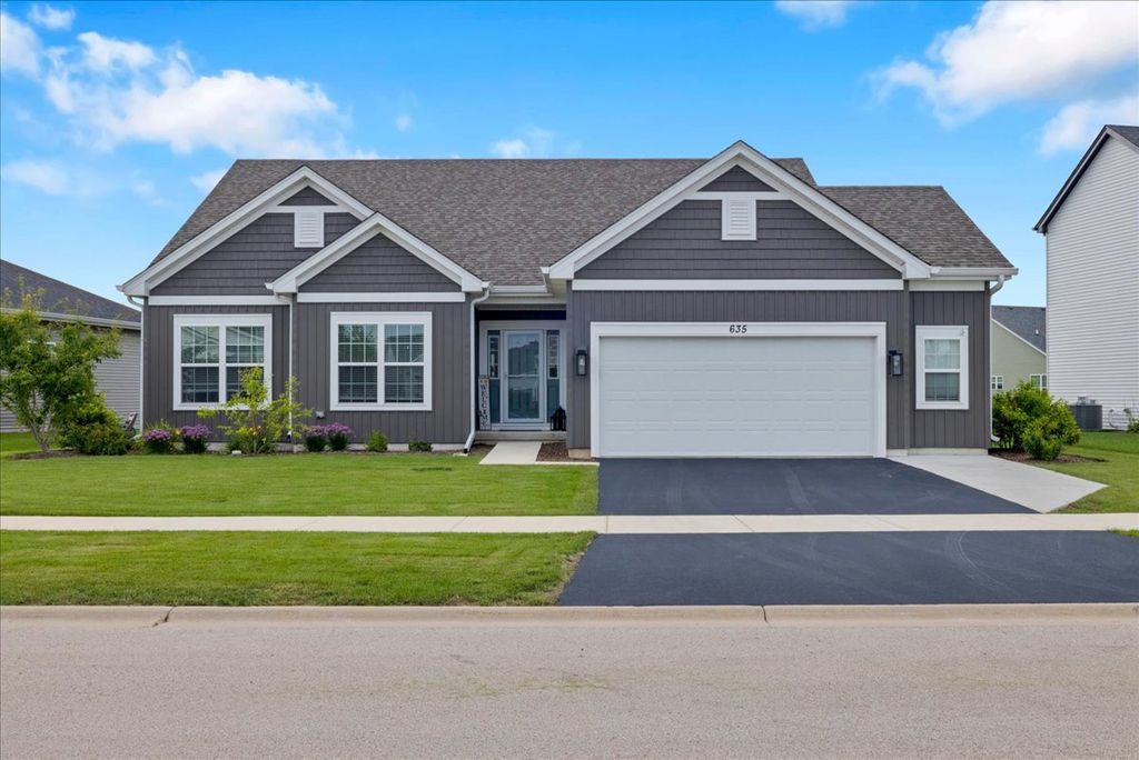 635 Maplewood Circle, Elburn, IL 60119