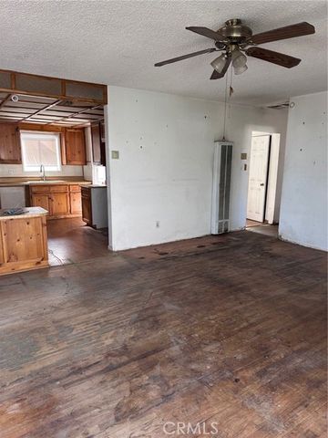 946 Cedar, Corona, CA 92879