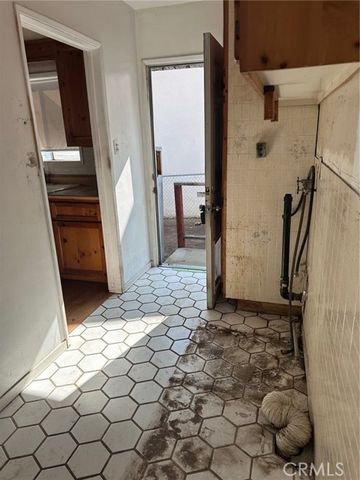 946 Cedar, Corona, CA 92879