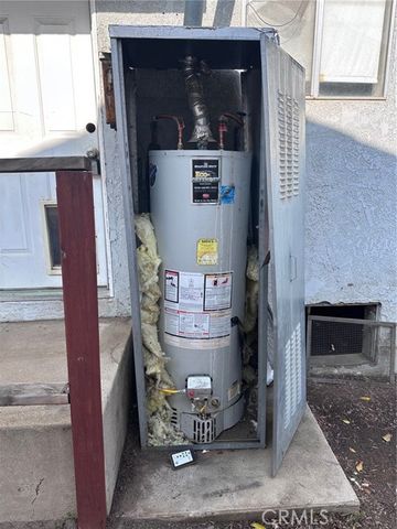 946 Cedar, Corona, CA 92879