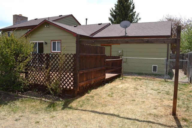 2218 APACHE ST, Cheyenne, WY 82009