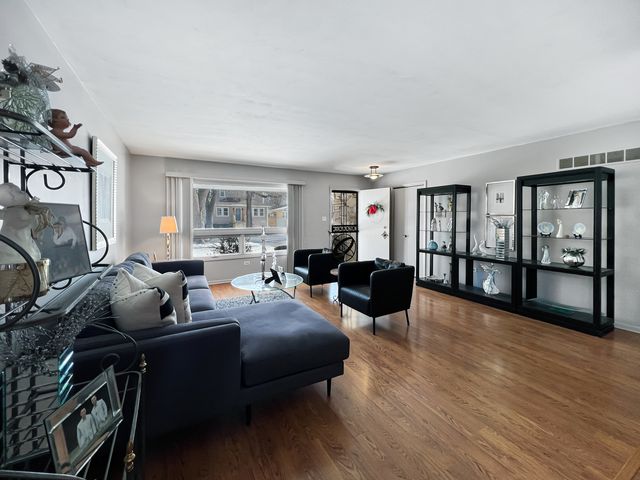 18324 Roy Street, Lansing, IL 60438