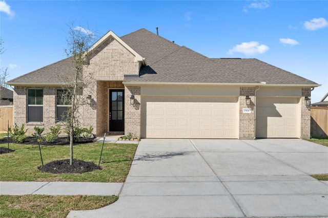 1524 Apache Heights Drive, Dayton, TX 77535