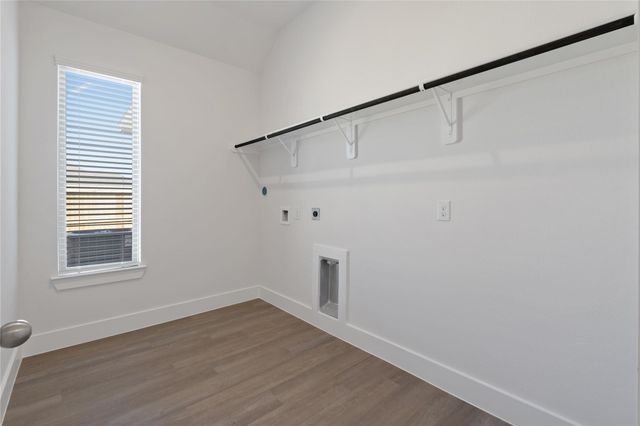 1524 Apache Heights Drive, Dayton, TX 77535