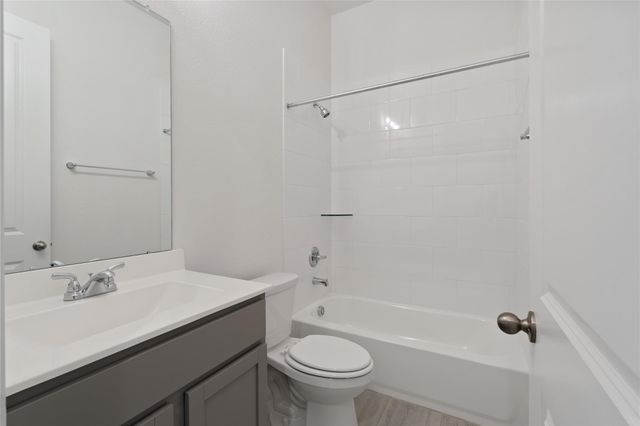 1524 Apache Heights Drive, Dayton, TX 77535