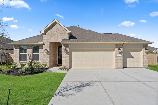 1524 Apache Heights Drive, Dayton, TX 77535