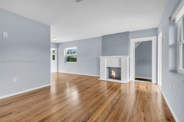 392 Payne Dr, Miami Springs, FL 33166