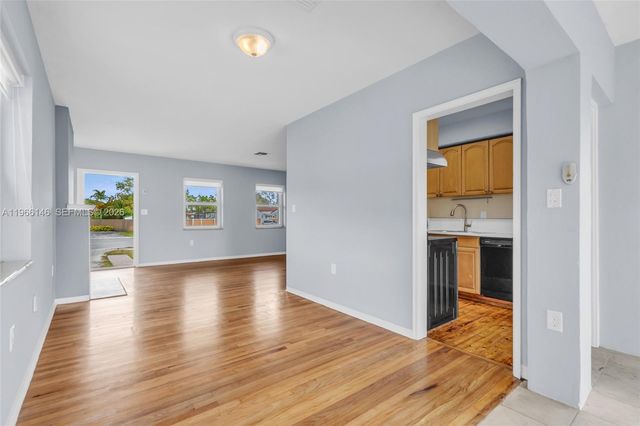 392 Payne Dr, Miami Springs, FL 33166