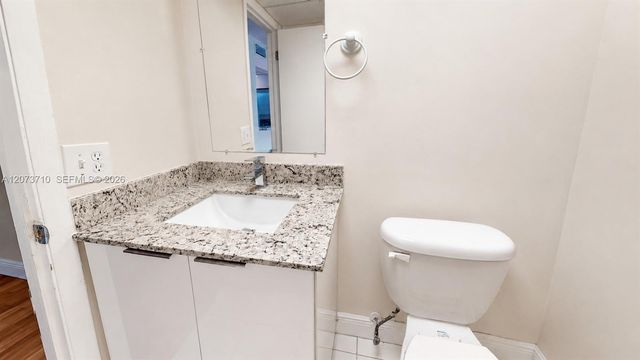 9363 Fontainebleau Boulevard H205, Miami, FL 33172