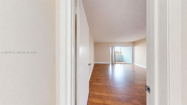 9363 Fontainebleau Boulevard H205, Miami, FL 33172