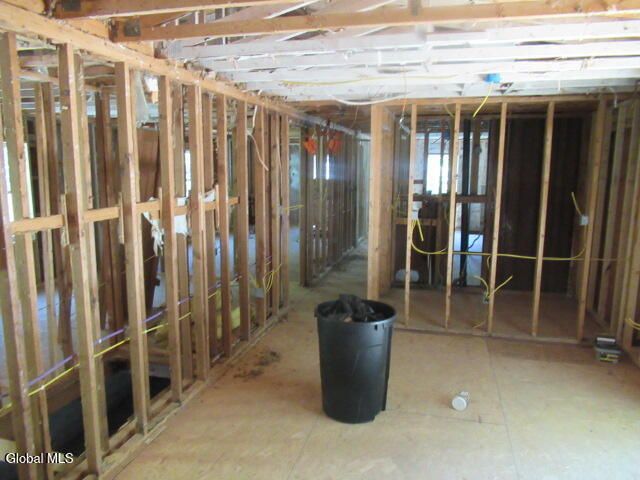 221 S Jarvis Road, Ravena, NY 12143