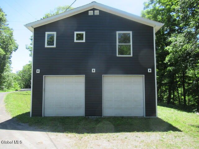 221 S Jarvis Road, Ravena, NY 12143