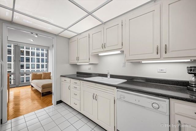 860 N LAKE SHORE Drive 19L, Chicago, IL 60611