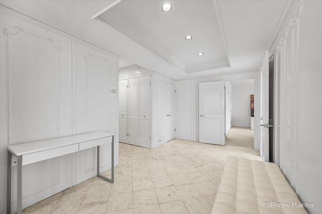 860 N LAKE SHORE Drive 19L, Chicago, IL 60611