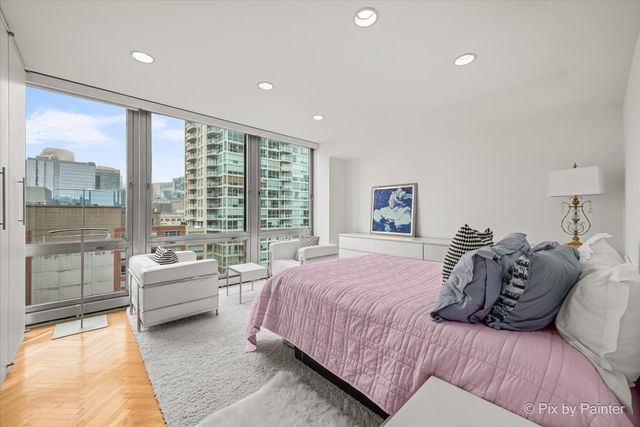 860 N LAKE SHORE Drive 19L, Chicago, IL 60611