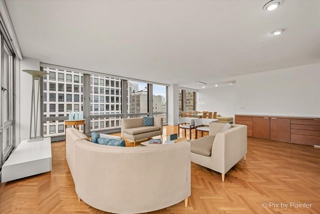 860 N LAKE SHORE Drive 19L, Chicago, IL 60611