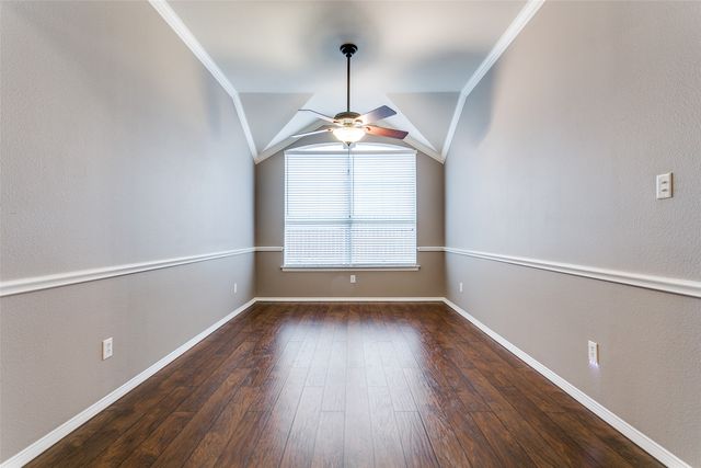 3504 Carlton Street, Grapevine, TX 76092