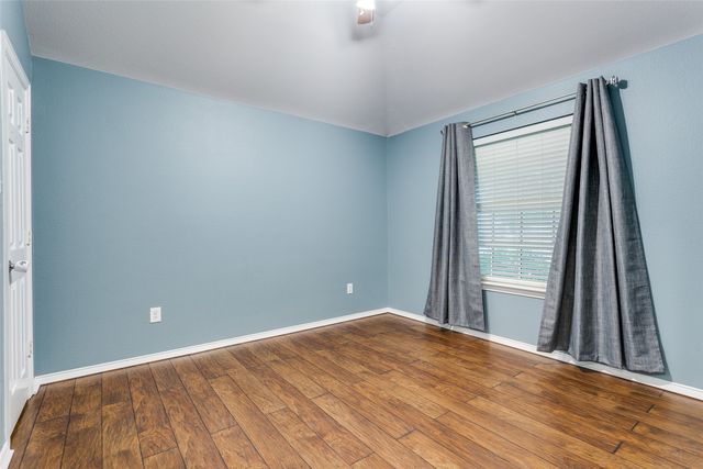 3504 Carlton Street, Grapevine, TX 76092