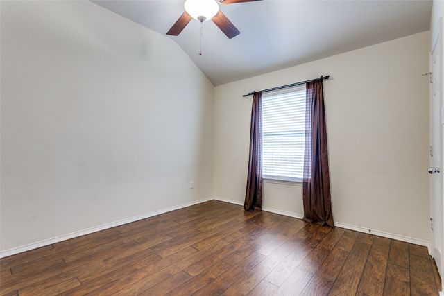 3504 Carlton Street, Grapevine, TX 76092