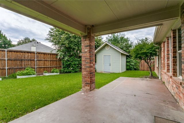 3504 Carlton Street, Grapevine, TX 76092