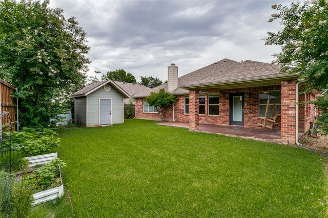 3504 Carlton Street, Grapevine, TX 76092
