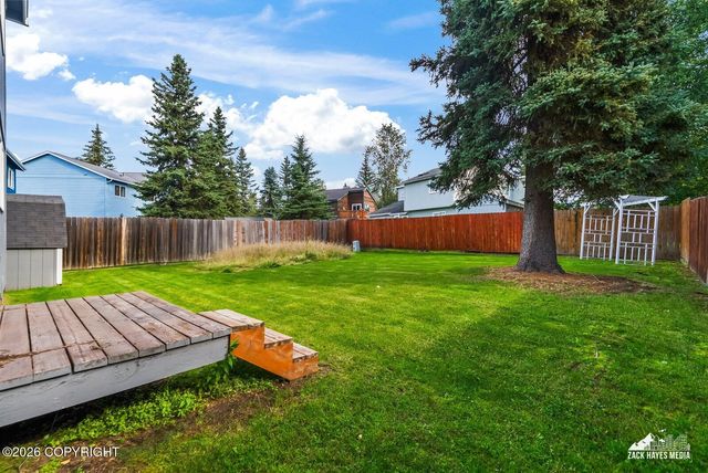 12011 Rolling Meadow Circle, Anchorage, AK 99516