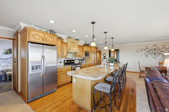 2327 E CAVALIER DR, Cottonwood Heights, UT 84121