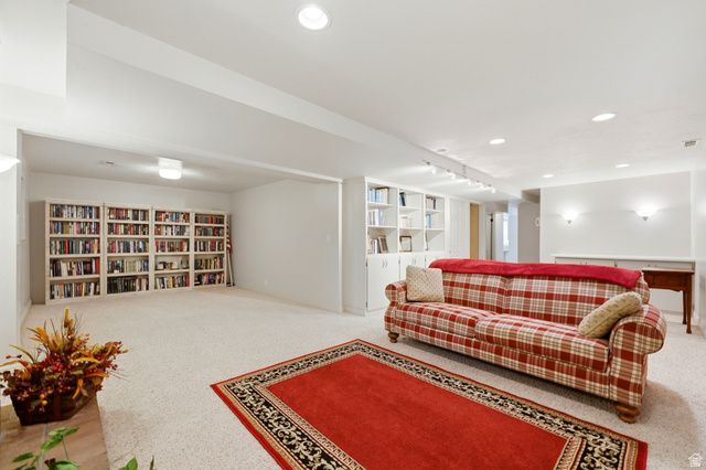 2327 E CAVALIER DR, Cottonwood Heights, UT 84121