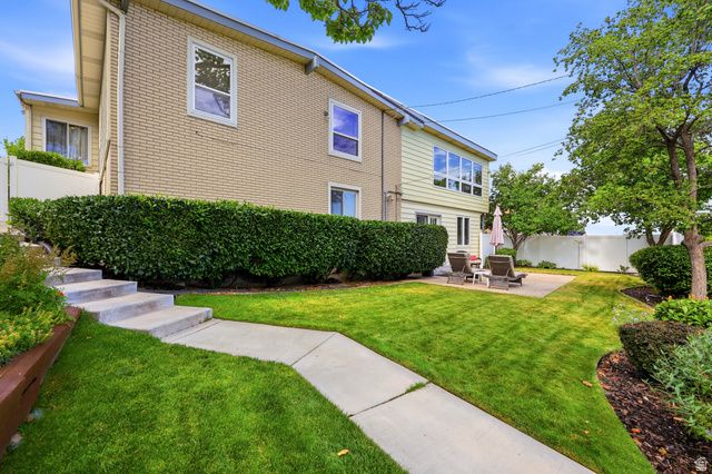 2327 E CAVALIER DR, Cottonwood Heights, UT 84121