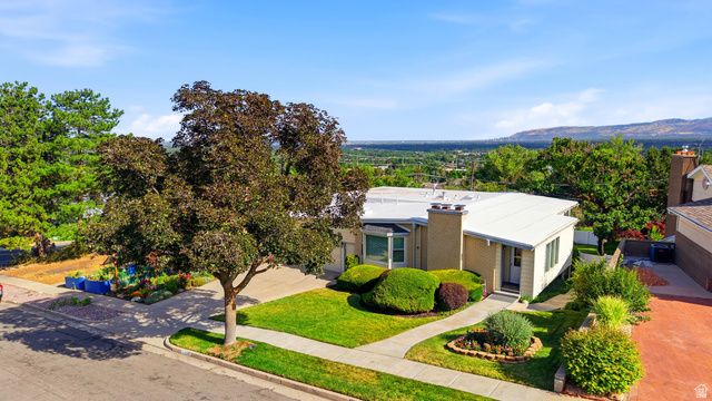 2327 E CAVALIER DR, Cottonwood Heights, UT 84121