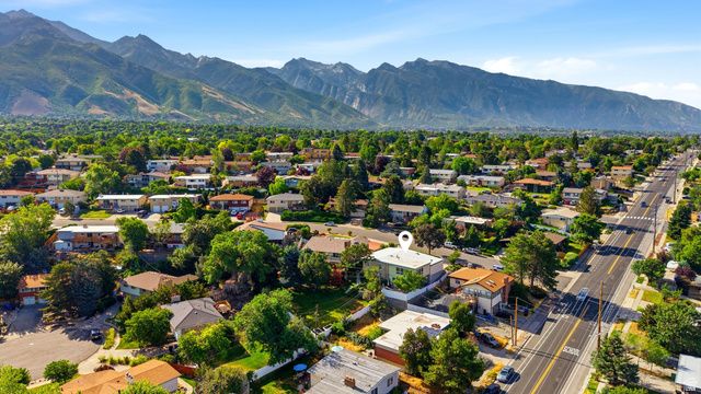 2327 E CAVALIER DR, Cottonwood Heights, UT 84121