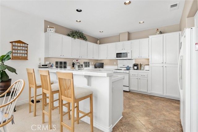 893 Twin Hills, Banning, CA 92220