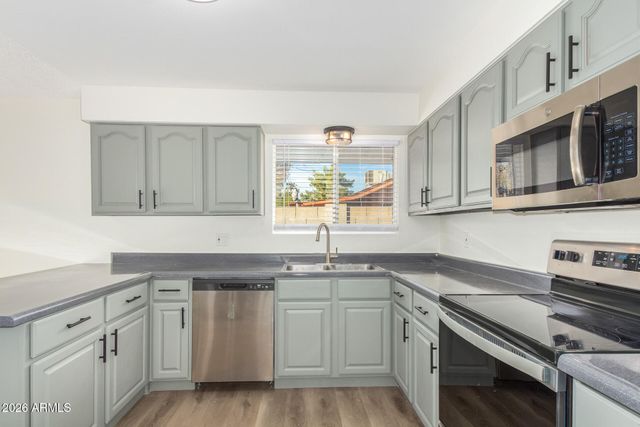 4902 W JOYCE Circle, Glendale, AZ 85308