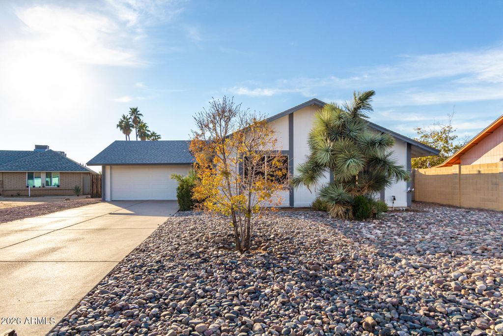 4902 W JOYCE Circle, Glendale, AZ 85308