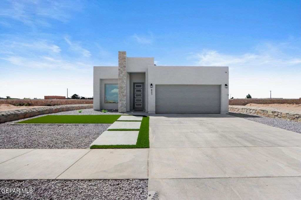 13785 LORENZ Avenue, El Paso, TX 79928