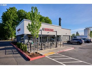 597 Sw 1ST Ave, Canby, OR 97013