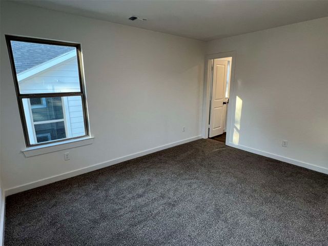 2430 S Fannin Avenue, Denison, TX 75020