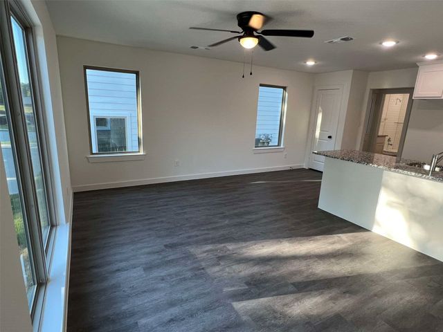 2430 S Fannin Avenue, Denison, TX 75020