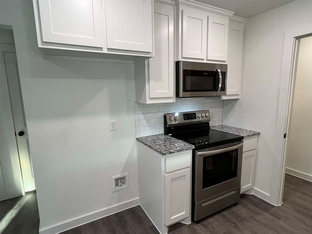 2430 S Fannin Avenue, Denison, TX 75020