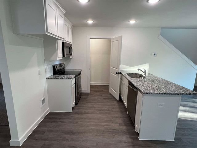 2430 S Fannin Avenue, Denison, TX 75020