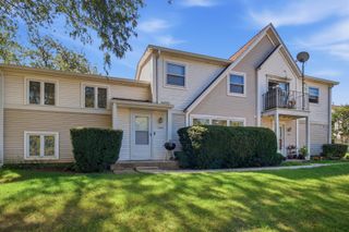 1204 Inverrary Lane, Deerfield, IL 60015