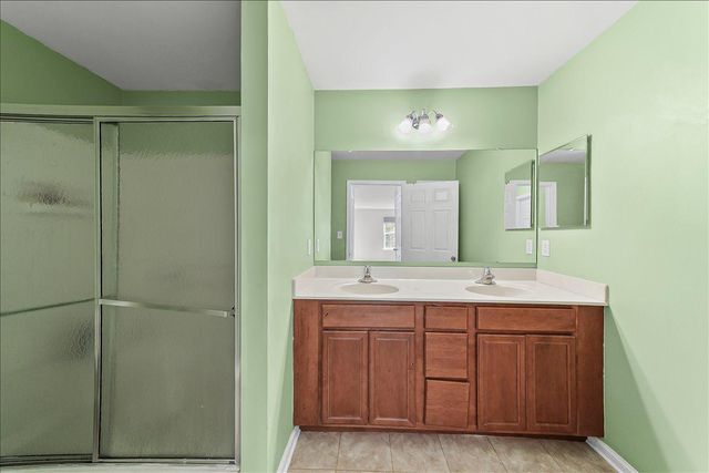 1707 LEXINGTON MEWS, Swedesboro, NJ 08085