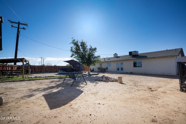 8301 Dogwood Avenue, California City, CA 93505